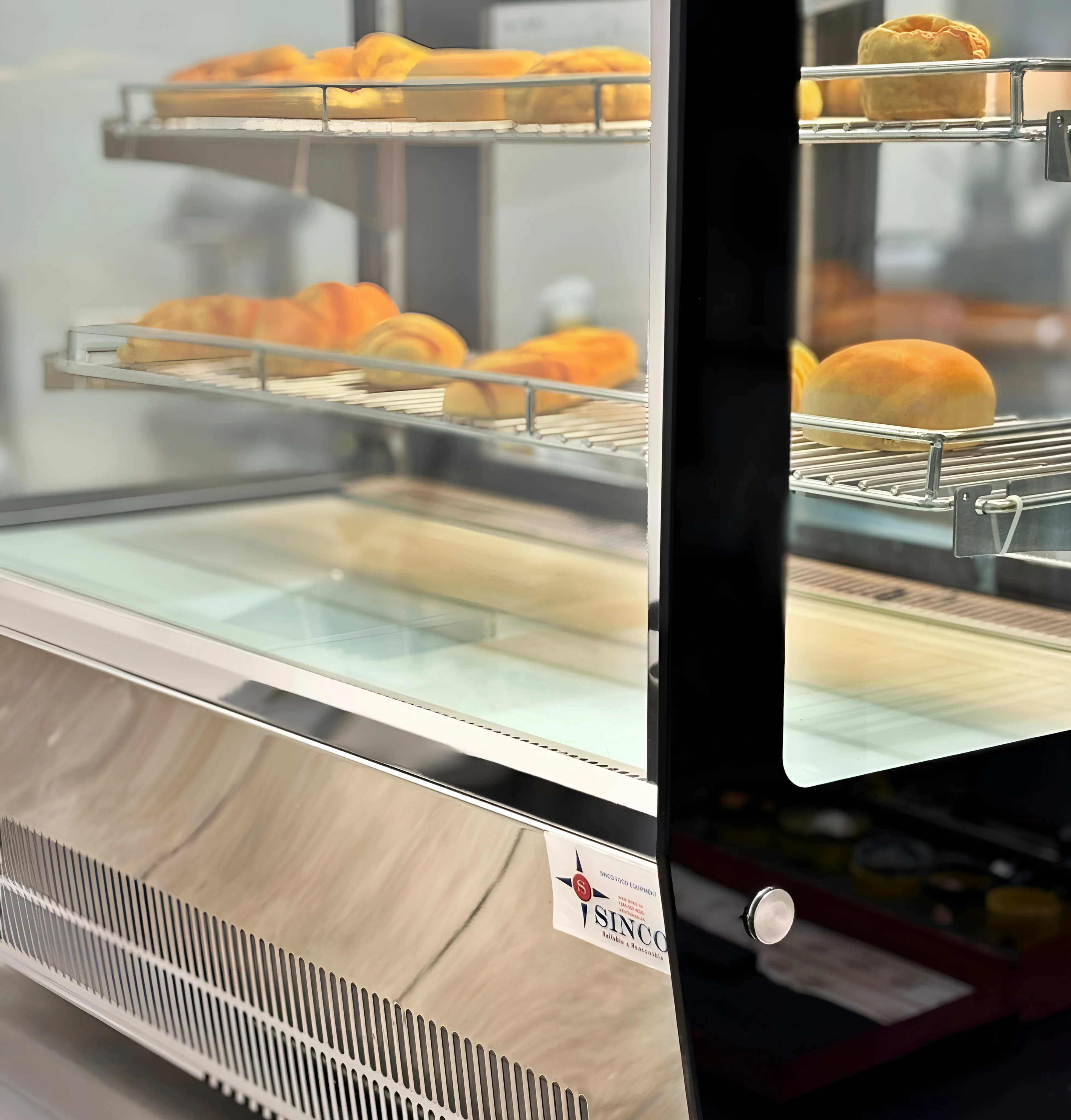 26'' CHEF Refrigerated Countertop Display Case Rectangle - LISA-66R - Image 6