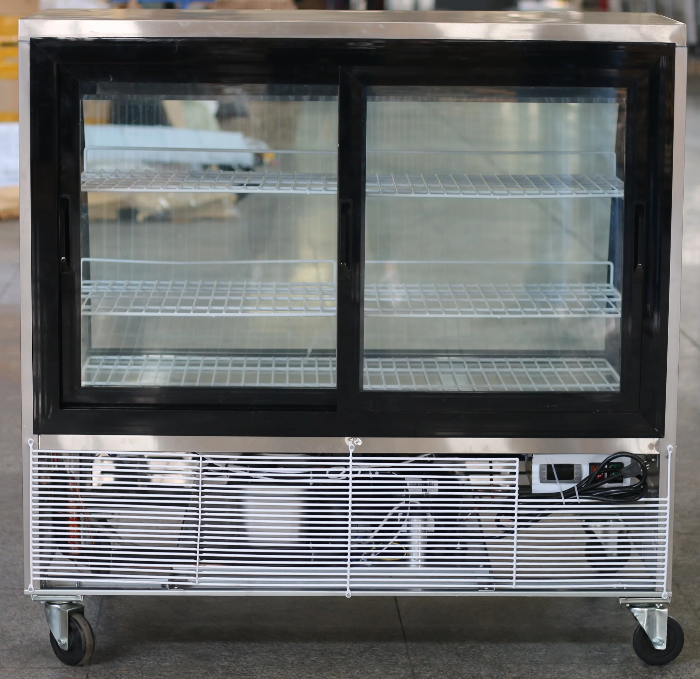 72'' CHEF Stainless Steel Curved Display Cooler 14.1 Cu.Ft - STD-7132-S - Image 3