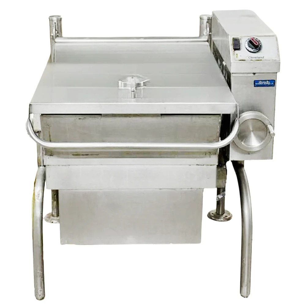 Cleveland 37.8" Natural Gas 30 Gallon PowerPan Open Base Tilt Skillet Used FOR02374 - Image 2