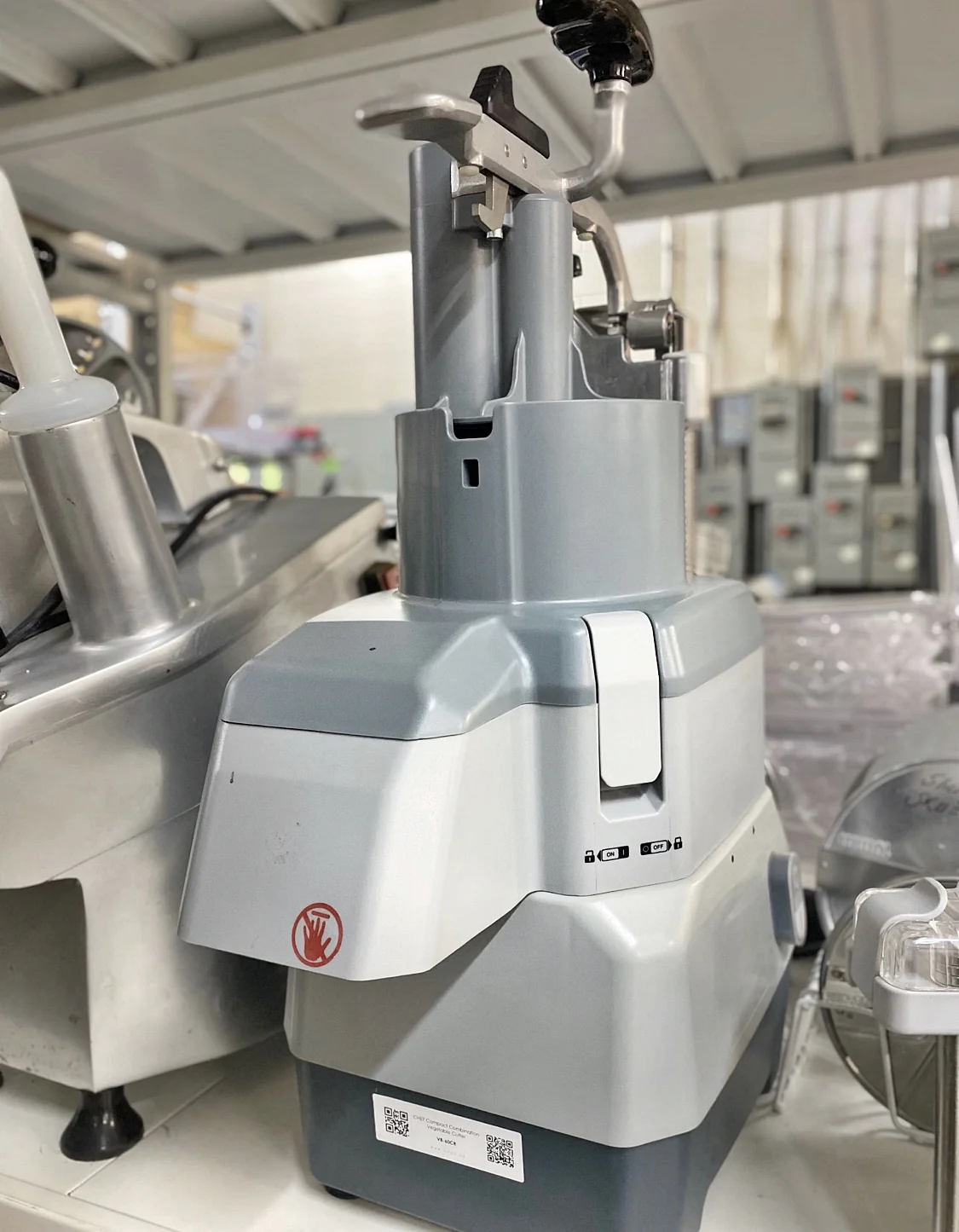 CHEF Compact Combination Vegetable Cutter VB-60CR - Image 11