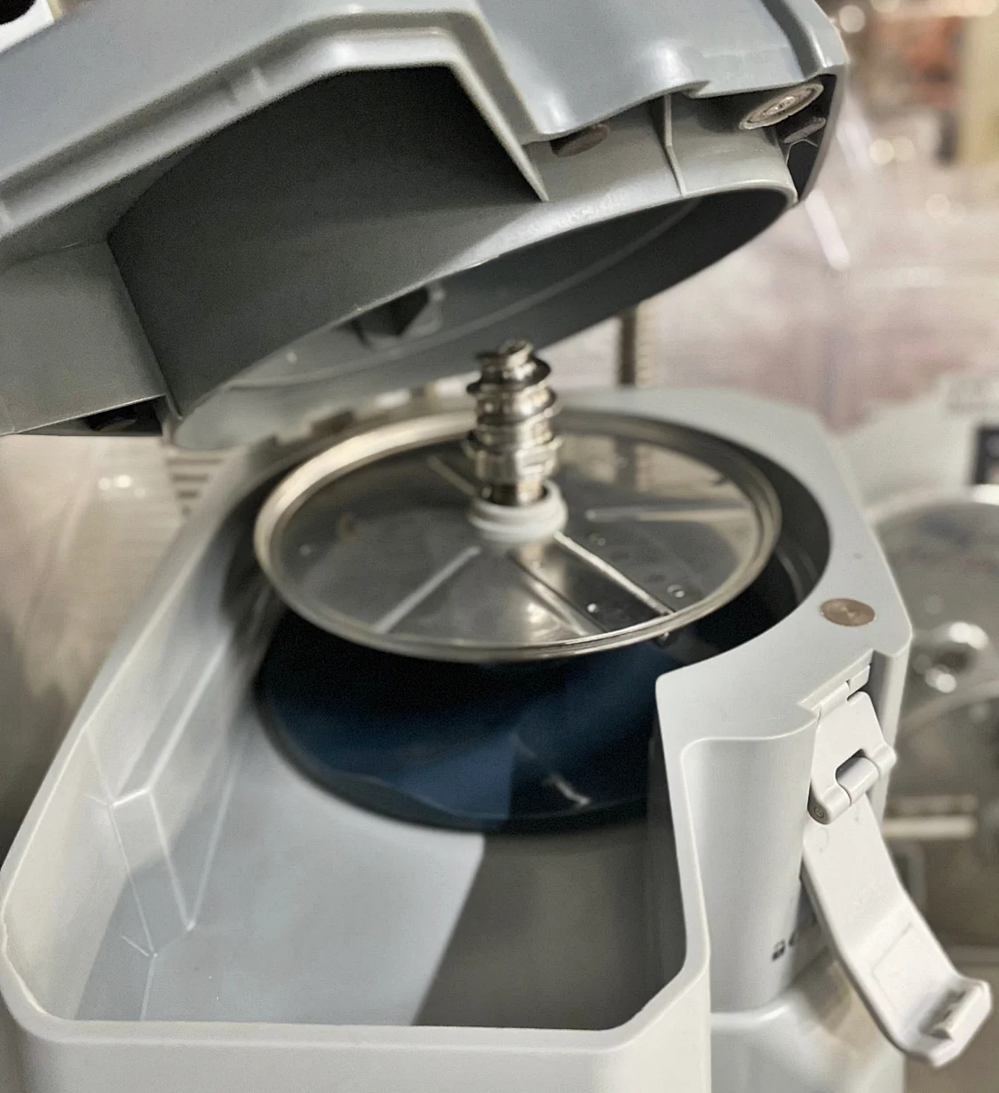 CHEF Compact Combination Vegetable Cutter VB-60CR - Image 8