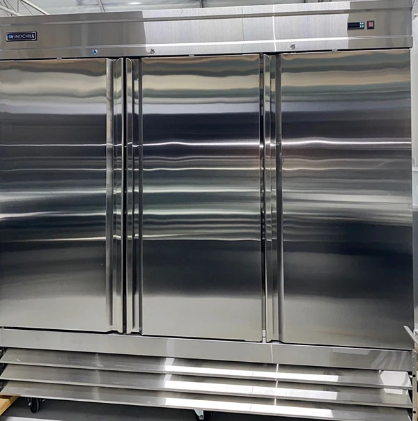 81" Windchill Stainless Steel Three Solid Door Freezer WC-3DSF-HC - Image 4