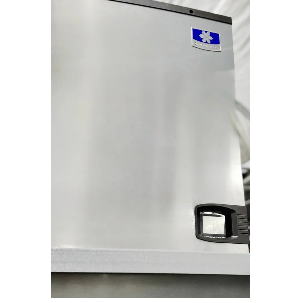 Manitowoc 60" Large Upright Storage Bin with Compressor 57 cu. ft. Used FOR2419 - Image 4