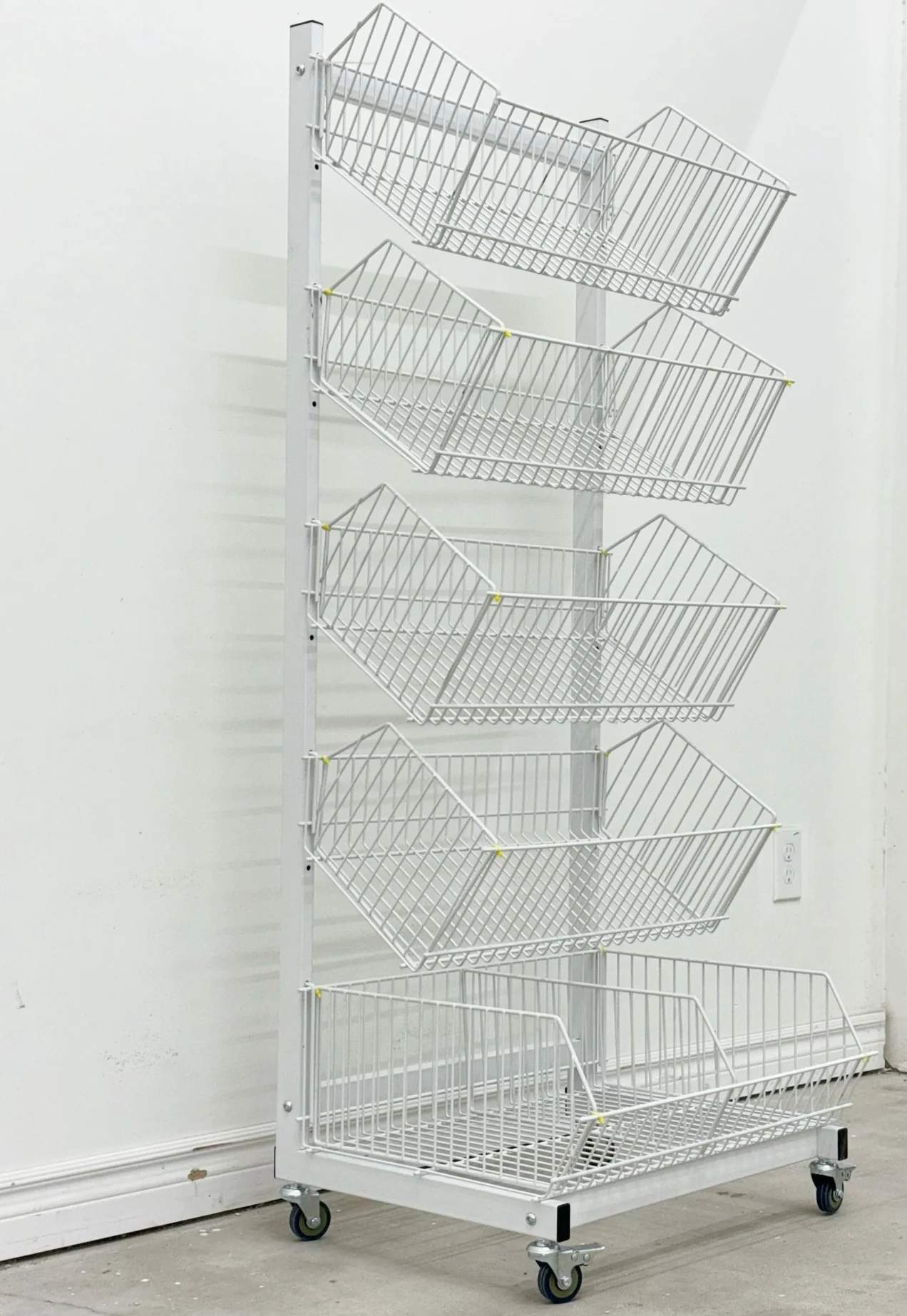 Movable Wire Display Rack HBR-3103 - Image 4