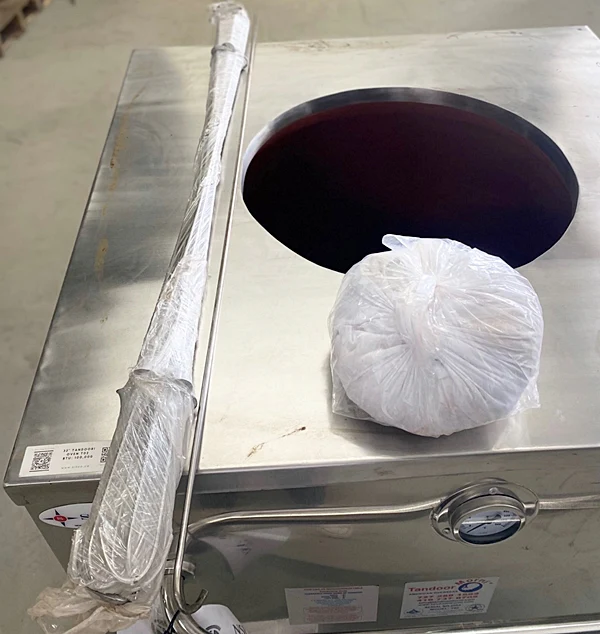 32'' Morni Natural Gas/Propane Operated Tandoori Oven T02 - Image 7