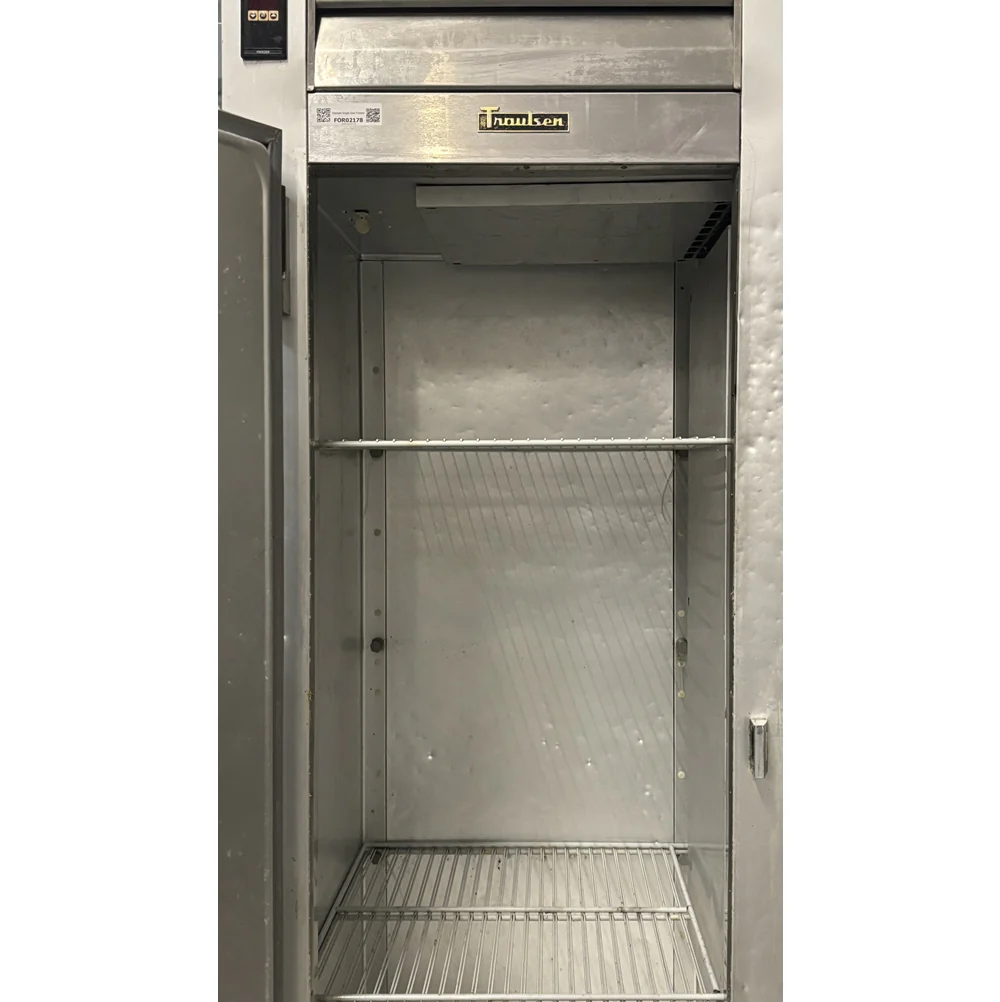 30'' Traulsen Single Door Freezer Used FOR02178 - Image 3