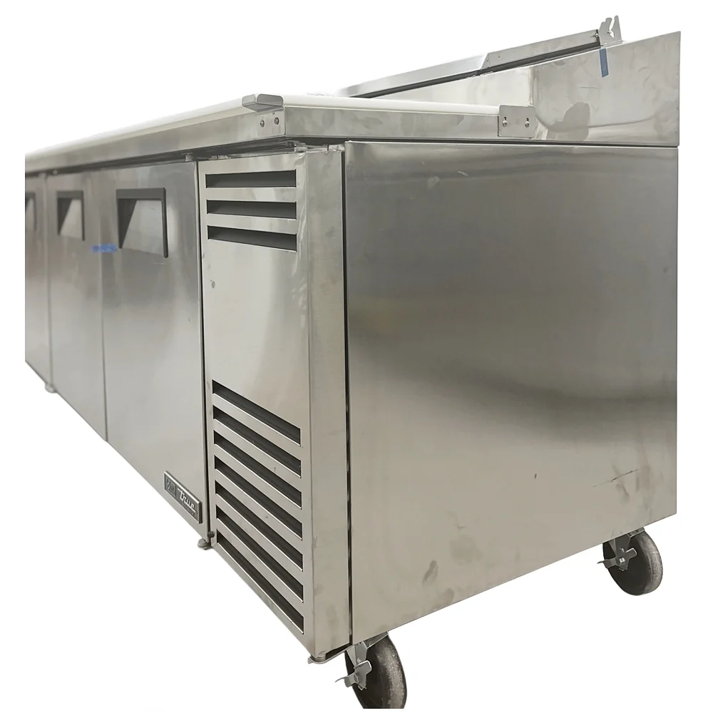 True 119" Refrigerated Pizza Prep Table 4 Door TPP-AT-119-HC - Image 3