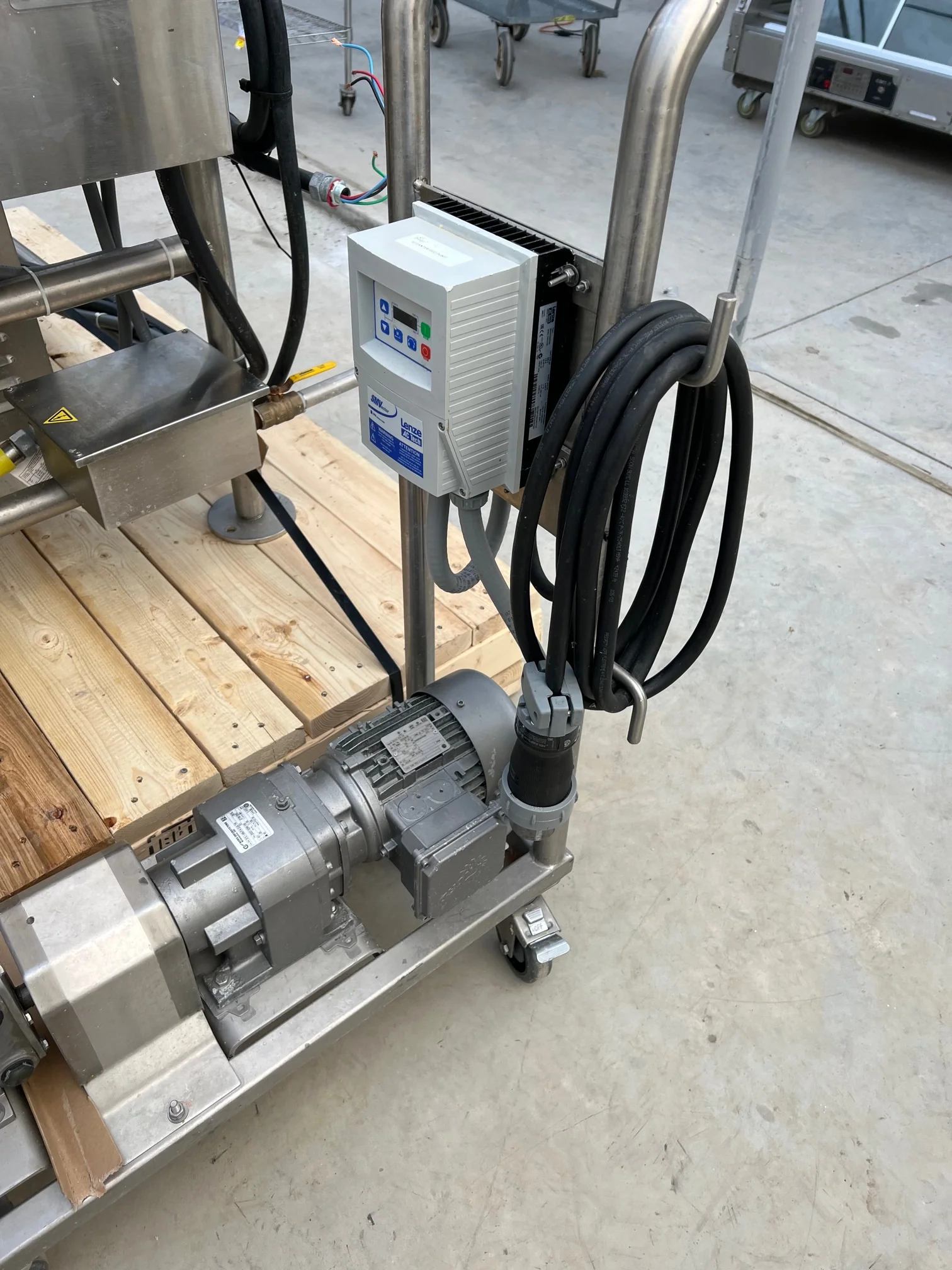 Liquid Food Transfer Box Used FOR01777 - Image 3