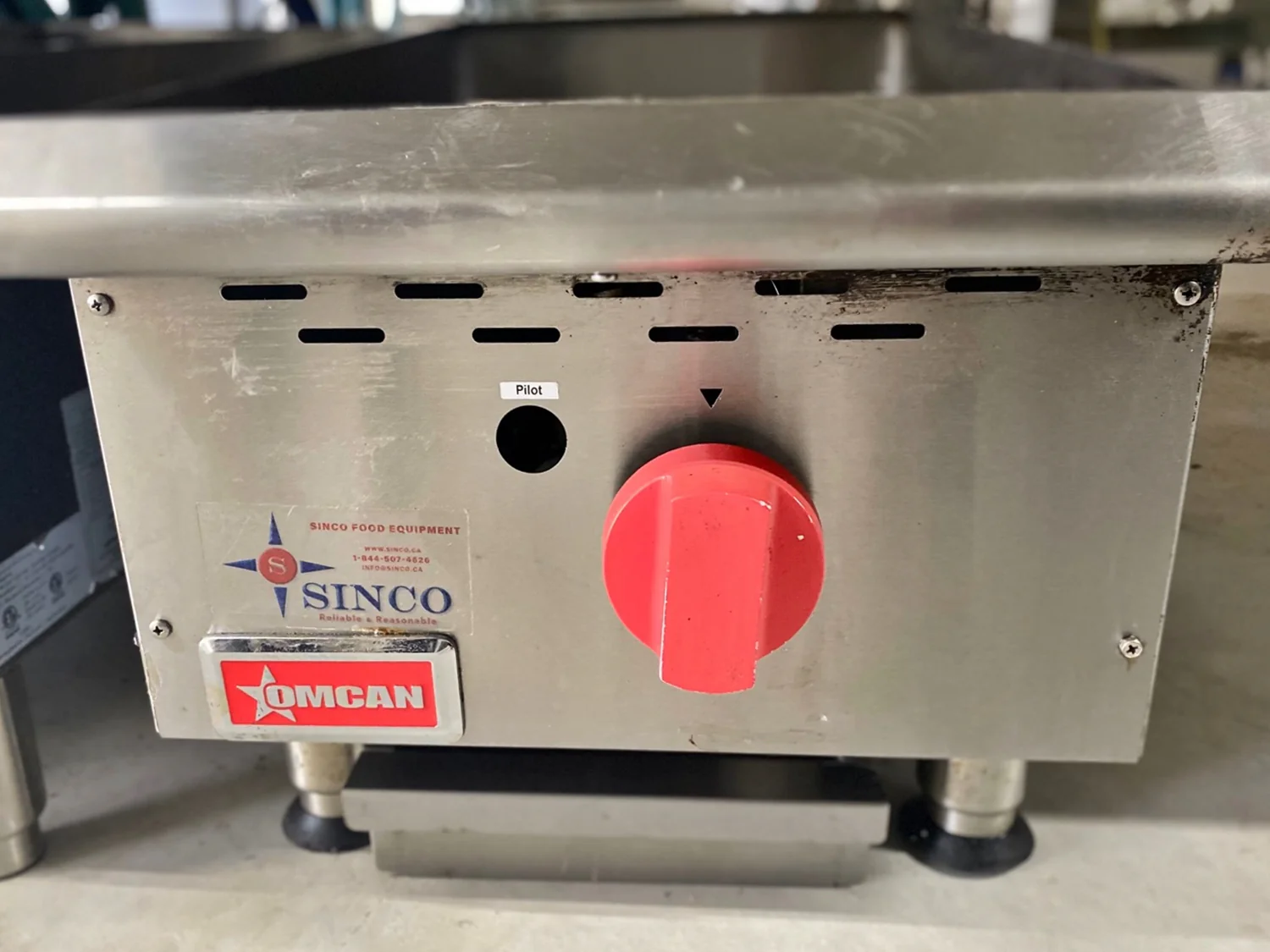 Omcan Countertop Stainless Steel Gas Griddles With Manual Control & 1 Burner Used FOR01826 - Image 4