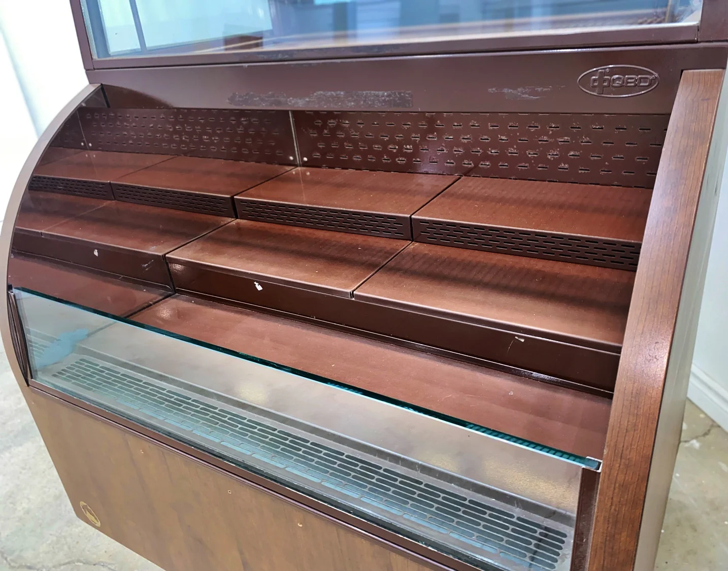 36'' Wooden Curved Glass Display Cooler Used FOR01705 - Image 4
