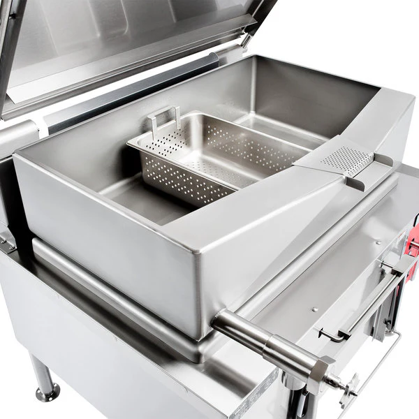 Vulcan 40 Gallon Manual Tilt Braising Pan / Tilt Skillet VG40 - Image 7