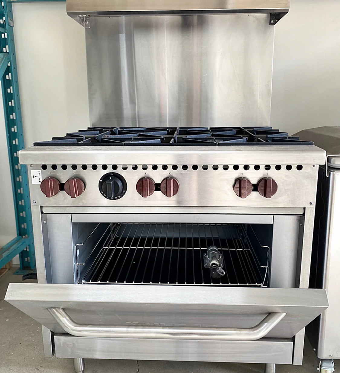 36'' Vulcan Natural Gas 6 Burner Range with Oven, SX36-6BN - Image 4
